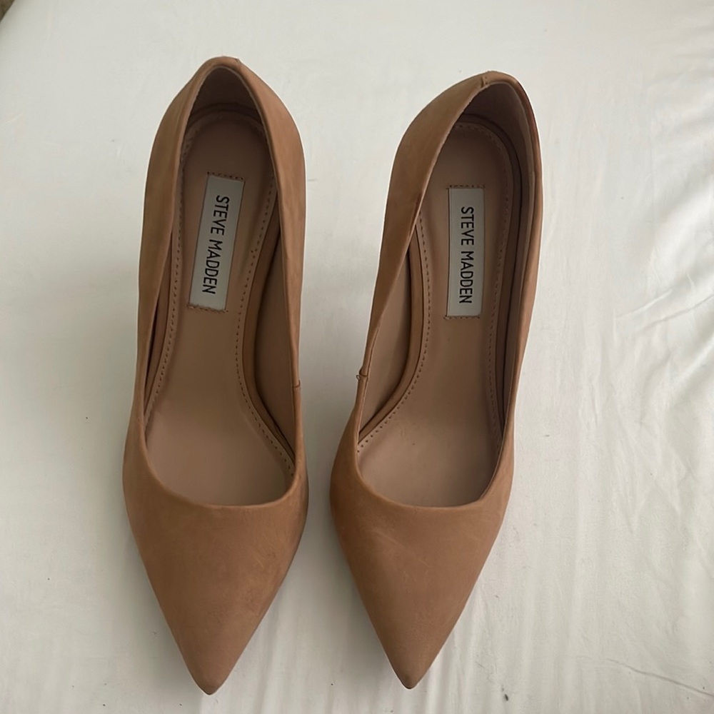 Nude Steve Madden